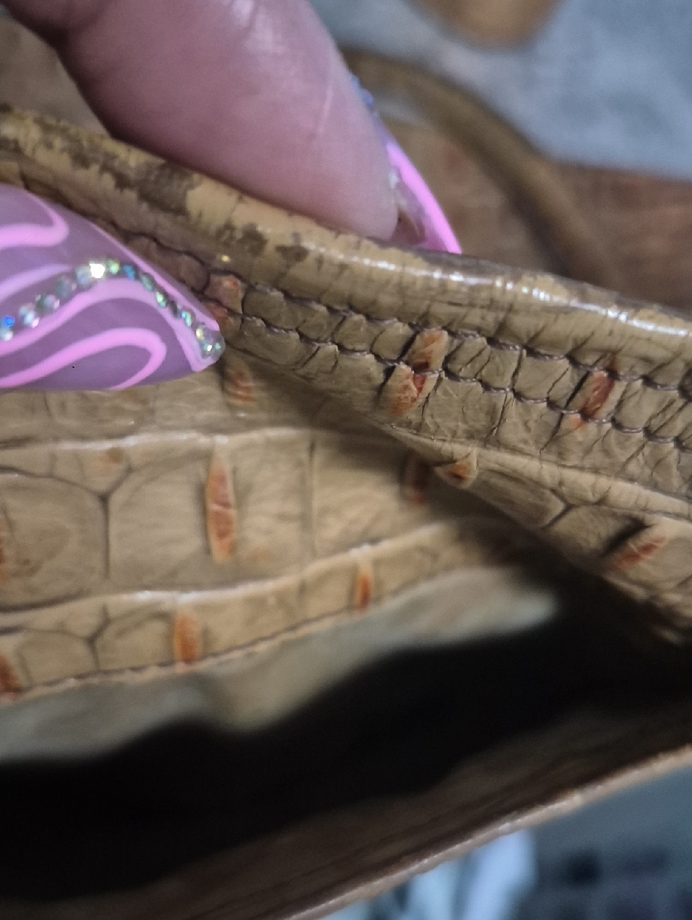 Brahmin Brown Croc-Embossed Leather Tote - Picture 7 of 7